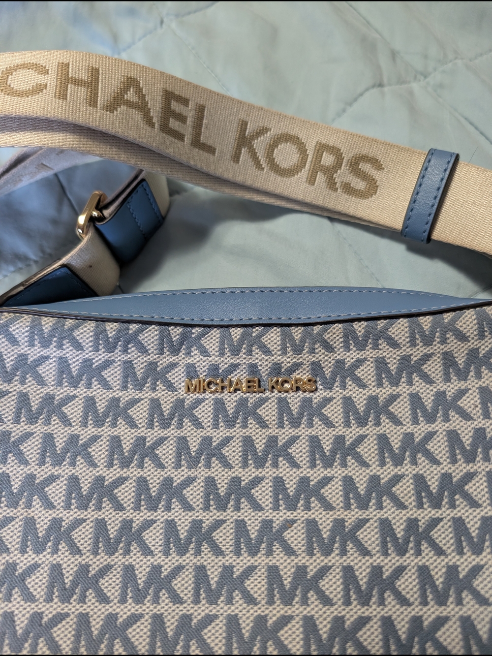 Michael Kors Light Blue MK Monogram Logo Crossbody! - Picture 4 of 4
